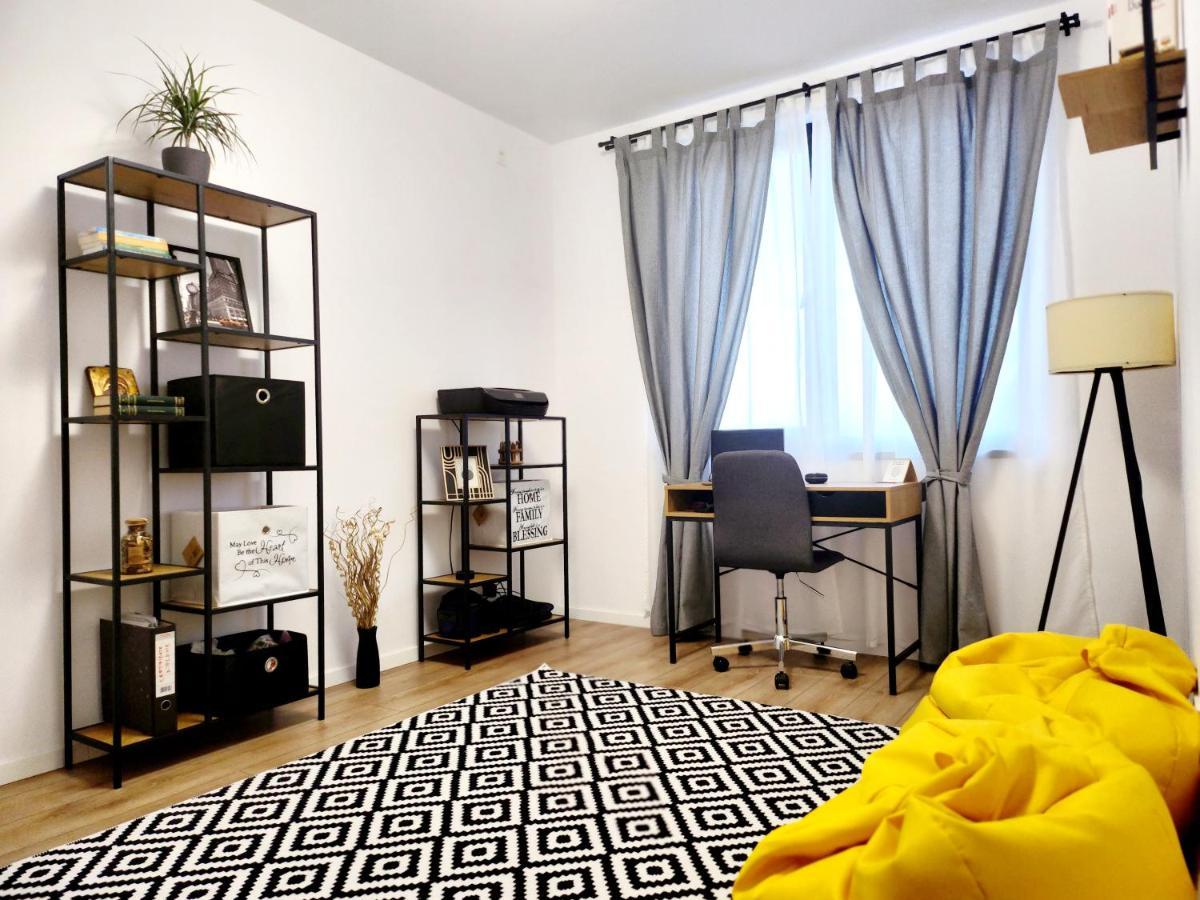 Adm Cozy Home - Entire Private House&Garden Tunarii Buitenkant foto