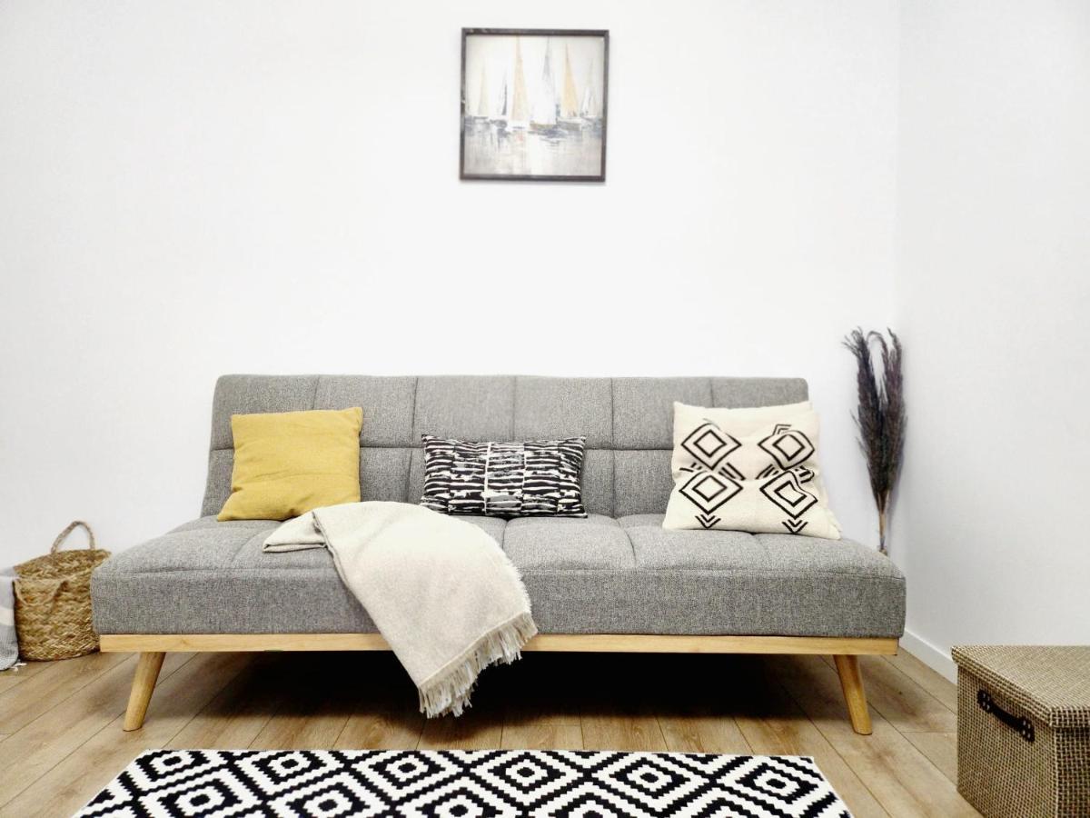 Adm Cozy Home - Entire Private House&Garden Tunarii Buitenkant foto